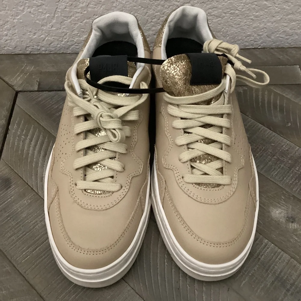 P448 Bali Platform Sneaker (Women) 8.5US / 39EU